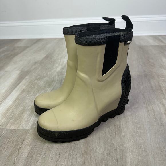 Sorel Joan Rain Wedge Chelsea Boots Size 7.5 - Picture 1 of 8